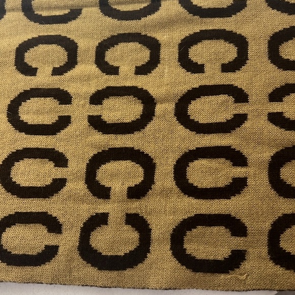 Coach scarf - with coach logo - brown and tan color - Picture 8 of 8